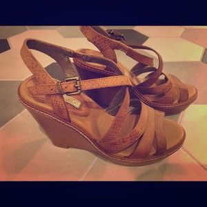 Banana Republic Brown/Tan Wedge